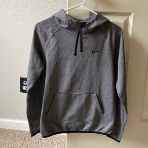 Grey Nike hoodie 🤎